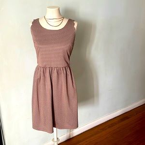 Baby doll dress with mauve/brown/white coloring